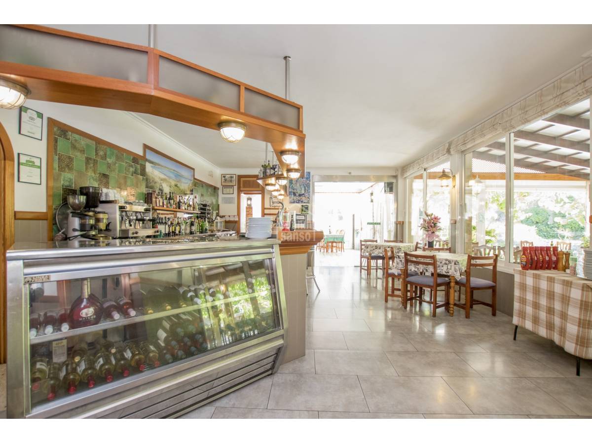 Commercial property à Es Mercadal, Menorca, Espagne 6 chambres, 698 m2 No. 23777