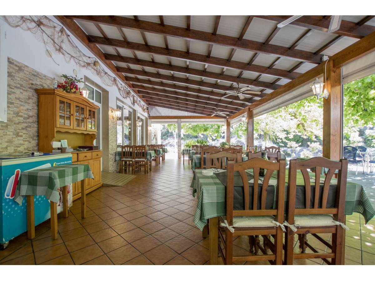 Commercial property à Es Mercadal, Menorca, Espagne 6 chambres, 698 m2 No. 23777
