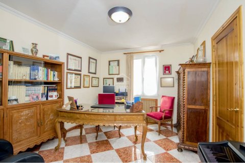 Townhouse for sale in Es Castell, Menorca, Spain 4 bedrooms, 177 sq.m. No. 37560 - photo 5
