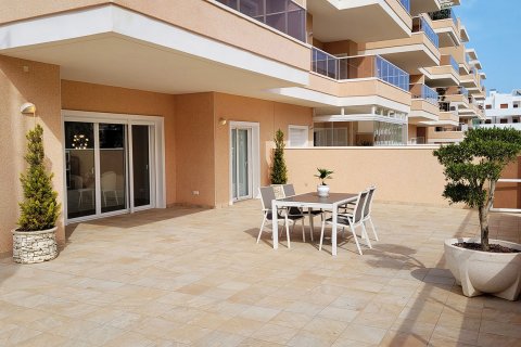Duplex for sale in Pilar de la Horadada, Alicante, Spain 3 bedrooms, 87 sq.m. No. 37916 - photo 2
