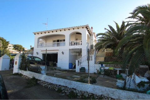 Villa for sale in Mahon, Menorca, Spain 4 bedrooms, 285 sq.m. No. 27953 - photo 2