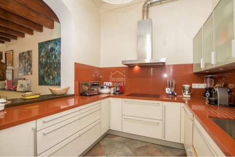Townhouse for sale in Mahon, Menorca, Spain 8 bedrooms, 698 sq.m. No. 24191 - photo 6