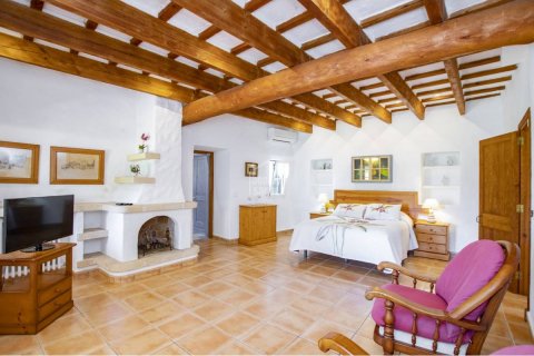 Land plot for sale in San Jaime Mediterraneo, Menorca, Spain 7 bedrooms, 30000 sq.m. No. 27966 - photo 11