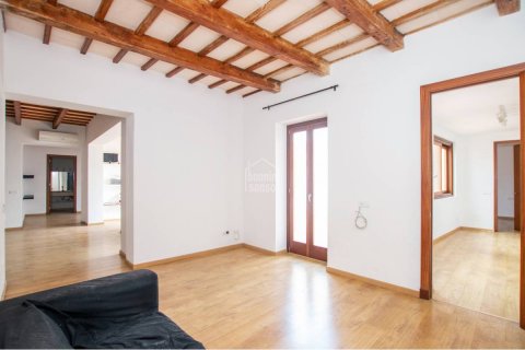 Apartment for sale in Mahon, Menorca, Spain 8 bedrooms, 617 sq.m. No. 24228 - photo 4