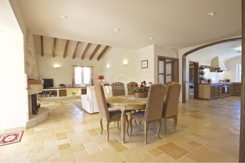 House for sale in Alaior, Menorca, Spain 7 bedrooms, 512 sq.m. No. 23598 - photo 4