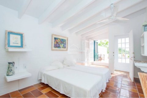 House for sale in Mahon, Menorca, Spain 8 bedrooms, 700 sq.m. No. 23581 - photo 12
