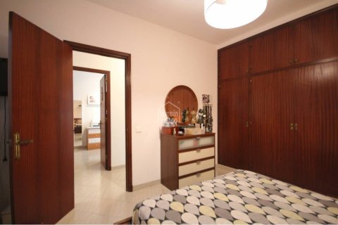 Apartment for sale in Ciutadella De Menorca, Menorca, Spain 4 bedrooms, 136 sq.m. No. 35465 - photo 7