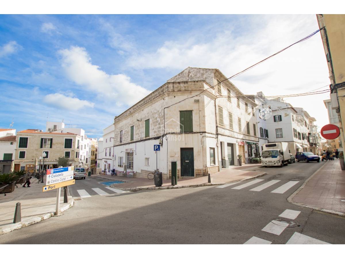 Commercial property à Mahon, Menorca, Espagne 12 chambres, 1130 m2 No. 23866