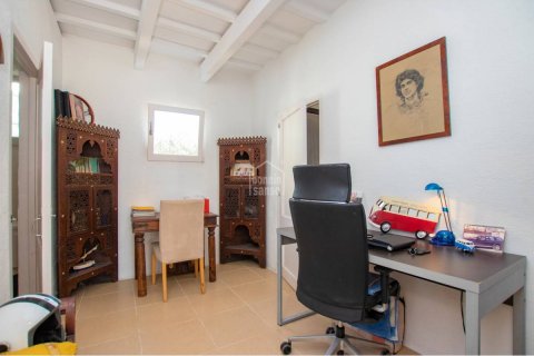 House for sale in Sant Lluis, Menorca, Spain 4 bedrooms, 270 sq.m. No. 30340 - photo 10