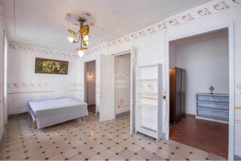 Townhouse for sale in Es Mercadal, Menorca, Spain 7 bedrooms, 347 sq.m. No. 24032 - photo 9