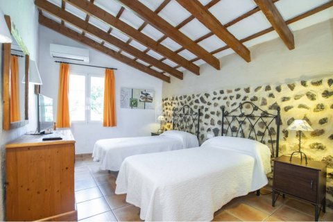 Land plot for sale in San Jaime Mediterraneo, Menorca, Spain 7 bedrooms, 30000 sq.m. No. 27966 - photo 13