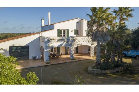 Villa for sale in Alaior, Menorca, Spain 5 bedrooms, 330 sq.m. No. 30234 - photo 3