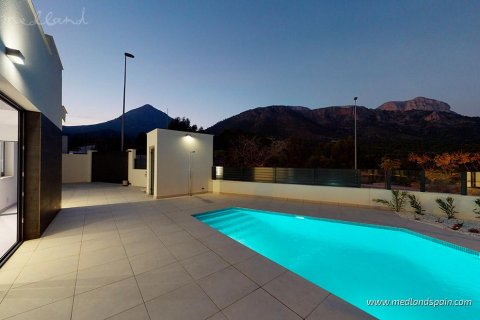 Villa for sale in Polop, Alicante, Spain 4 bedrooms, 229 sq.m. No. 36875 - photo 4