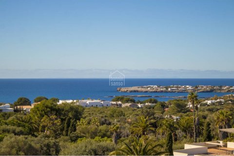 Villa for sale in Sant Lluis, Menorca, Spain 4 bedrooms, 267 sq.m. No. 23449 - photo 2
