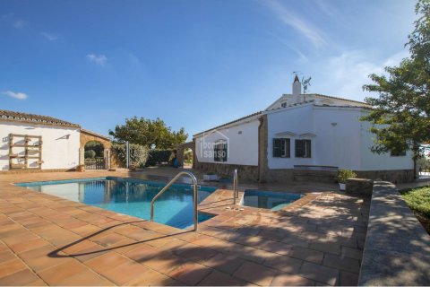 House for sale in Alaior, Menorca, Spain 5 bedrooms, 298 sq.m. No. 24029 - photo 2