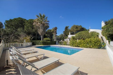 House for sale in Mahon, Menorca, Spain 8 bedrooms, 700 sq.m. No. 23581 - photo 3