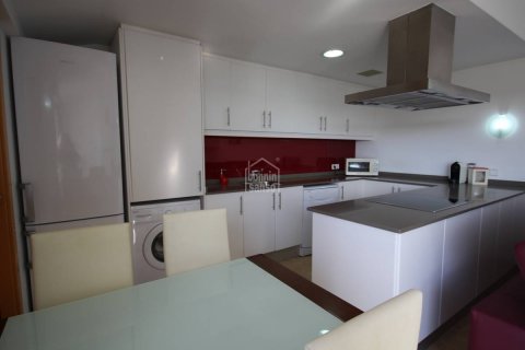 Apartment for sale in Ciutadella De Menorca, Menorca, Spain 2 bedrooms, 75 sq.m. No. 35470 - photo 8
