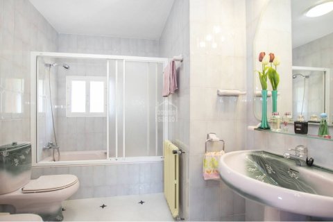 Villa for sale in Sant Lluis, Menorca, Spain 5 bedrooms, 228 sq.m. No. 23519 - photo 11