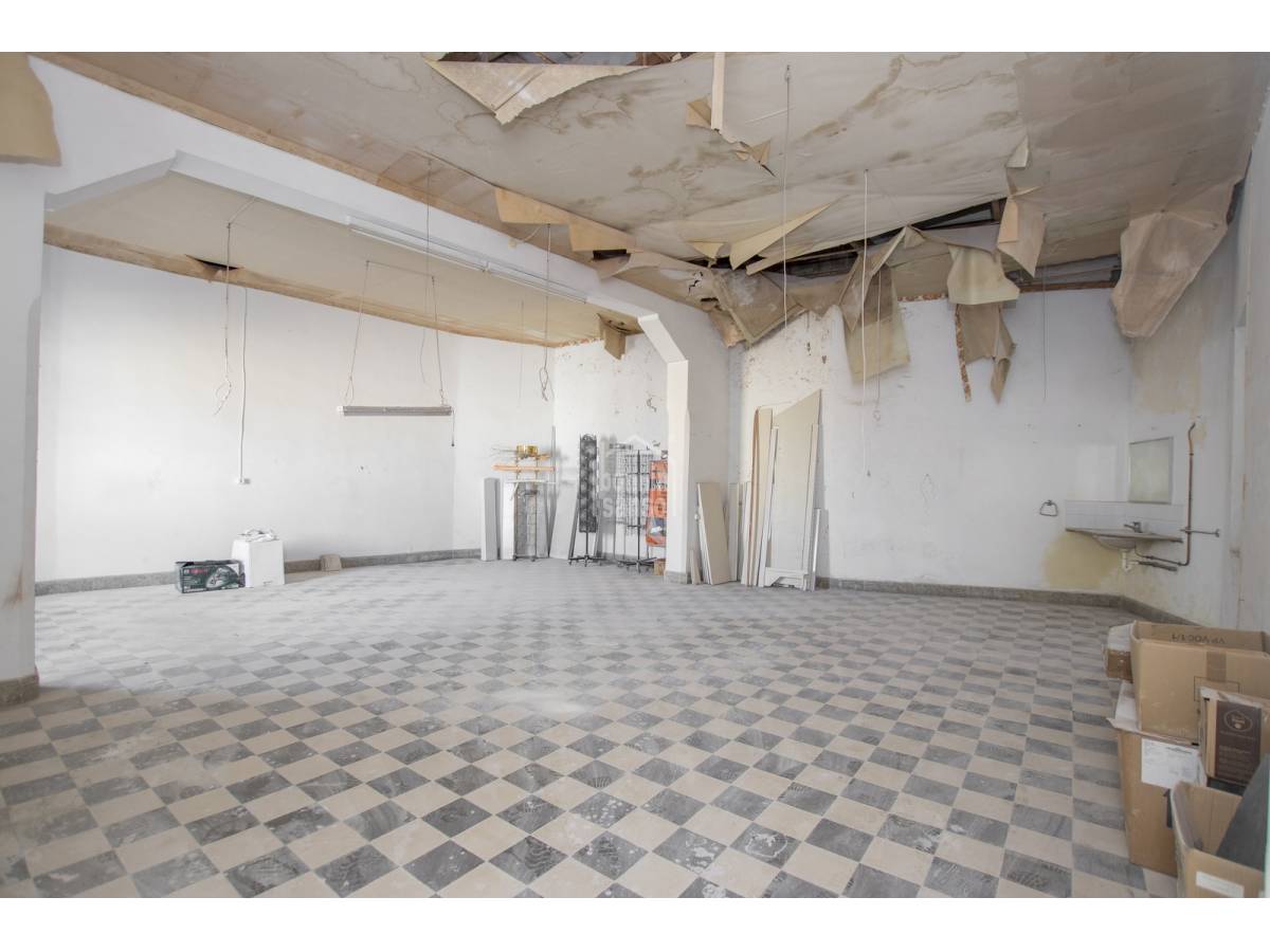 Commercial property à Mahon, Menorca, Espagne 12 chambres, 1130 m2 No. 23866