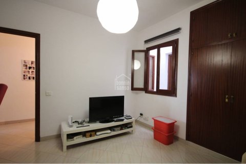 Apartment for sale in Ciutadella De Menorca, Menorca, Spain 4 bedrooms, 136 sq.m. No. 35465 - photo 10