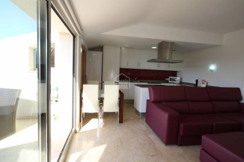 Apartment for sale in Ciutadella De Menorca, Menorca, Spain 2 bedrooms, 75 sq.m. No. 35470 - photo 6