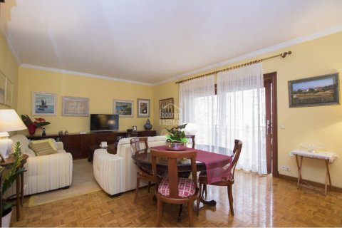 Apartment for sale in Mahon, Menorca, Spain 4 bedrooms, 152 sq.m. No. 24109 - photo 4