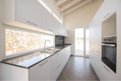 Villa for sale in Es Mercadal, Menorca, Spain 3 bedrooms, 165 sq.m. No. 23757 - photo 10