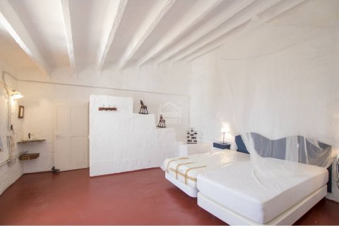 House for sale in Ciutadella De Menorca, Menorca, Spain 4 bedrooms, 300 sq.m. No. 23780 - photo 11