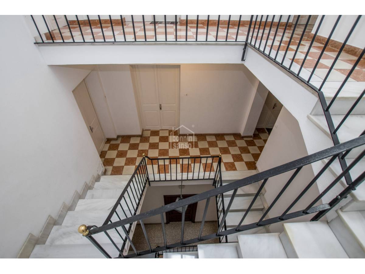 Propiedad comercial en Mahon, Menorca, España 10 dormitorios, 978 m2 No. 24213