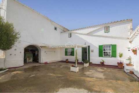 House for sale in Alaior, Menorca, Spain 10 bedrooms, 548 sq.m. No. 23865 - photo 3