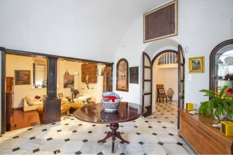 Villa for sale in Mahon, Menorca, Spain 10 bedrooms, 558 sq.m. No. 35486 - photo 7