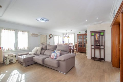 Villa for sale in Son Vilar, Menorca, Spain 4 bedrooms, 211 sq.m. No. 23807 - photo 6