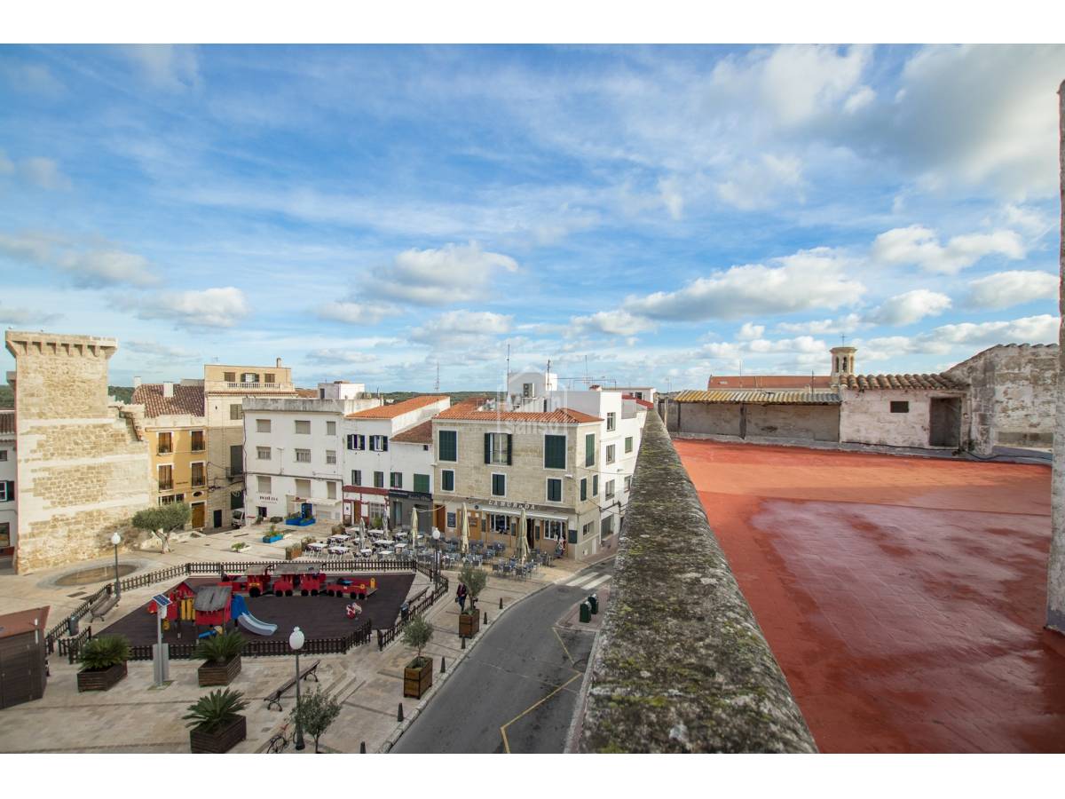 Commercial property à Mahon, Menorca, Espagne 12 chambres, 1130 m2 No. 23866