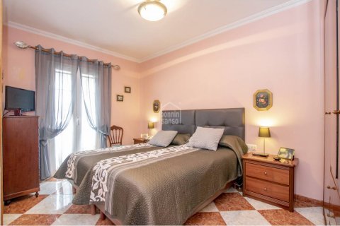 Townhouse for sale in Es Castell, Menorca, Spain 4 bedrooms, 177 sq.m. No. 37560 - photo 6