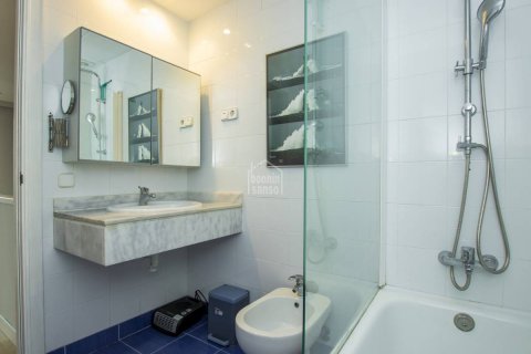 Apartment for sale in Mahon, Menorca, Spain 3 bedrooms, 147 sq.m. No. 23870 - photo 11