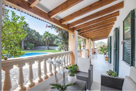Villa for sale in Sant Lluis, Menorca, Spain 5 bedrooms, 228 sq.m. No. 23519 - photo 2