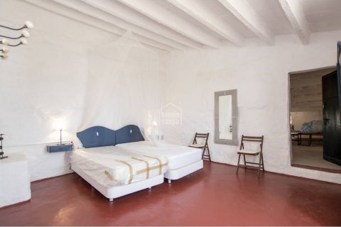 House for sale in Ciutadella De Menorca, Menorca, Spain 4 bedrooms, 300 sq.m. No. 23780 - photo 12