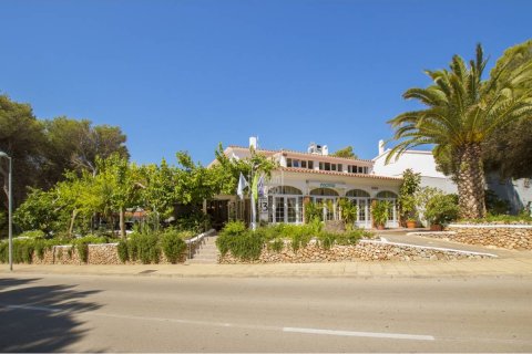 Commercial property for sale in Es Mercadal, Menorca, Spain 6 bedrooms, 698 sq.m. No. 23777 - photo 1