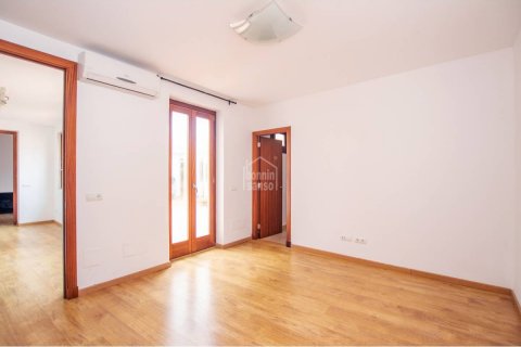 Apartment for sale in Mahon, Menorca, Spain 8 bedrooms, 617 sq.m. No. 24228 - photo 6