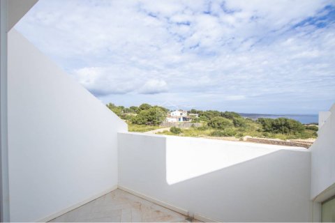 Villa for sale in Es Mercadal, Menorca, Spain 4 bedrooms, 138 sq.m. No. 23639 - photo 11