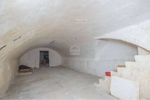 Townhouse for sale in Alaior, Menorca, Spain 1403 sq.m. No. 23846 - photo 5