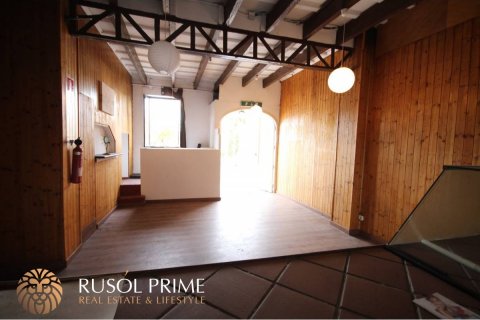 Bar for sale Mahon, Menorca, Spain 3 bedrooms, 181 sq.m. No. 38242 - photo 16