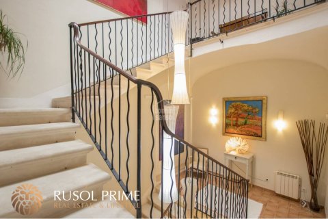 Townhouse for sale in Mahon, Menorca, Spain 8 bedrooms, 698 sq.m. No. 11113 - photo 15