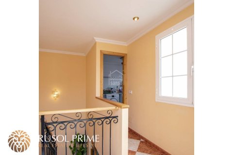 Townhouse for sale in Es Castell, Menorca, Spain 4 bedrooms, 177 sq.m. No. 39735 - photo 11