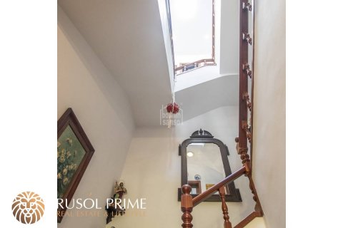 Townhouse for sale in Mahon, Menorca, Spain 7 bedrooms, 325 sq.m. No. 38256 - photo 17