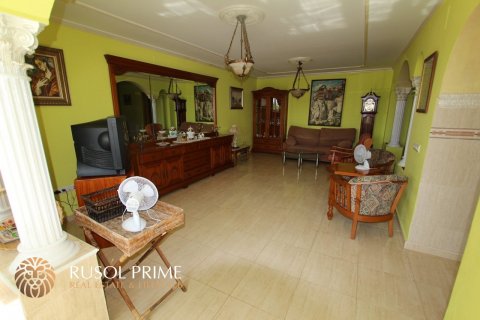 Villa for sale in Calpe, Alicante, Spain 7 bedrooms, 300 sq.m. No. 39525 - photo 8