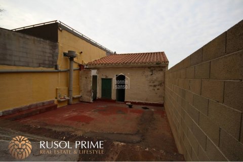 Bar for sale Mahon, Menorca, Spain 3 bedrooms, 181 sq.m. No. 38242 - photo 3