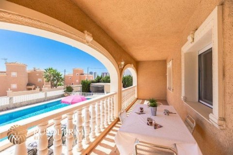 Villa for sale in Calpe, Alicante, Spain 12 bedrooms, 800 sq.m. No. 39472 - photo 3