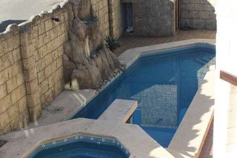 Villa for sale in Calpe, Alicante, Spain 4 bedrooms, 540 sq.m. No. 39548 - photo 3