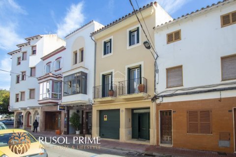 Townhouse for sale in Ferreries, Menorca, Spain 4 bedrooms, 491 sq.m. No. 39207 - photo 3
